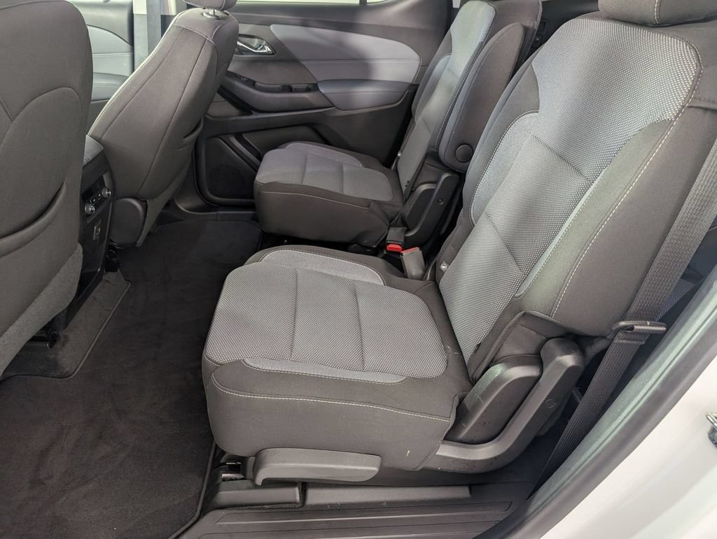 Certified 2020 Chevrolet Traverse LT FWD image 28