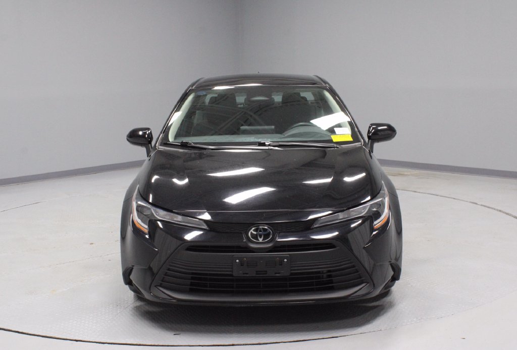 Used 2024 Toyota Corolla LE FWD image 5