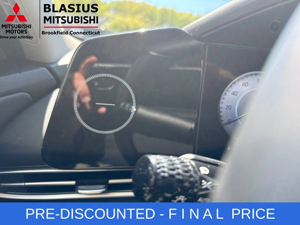 Used 2024 Hyundai Elantra SEL w/ Convenience Package FWD image 26