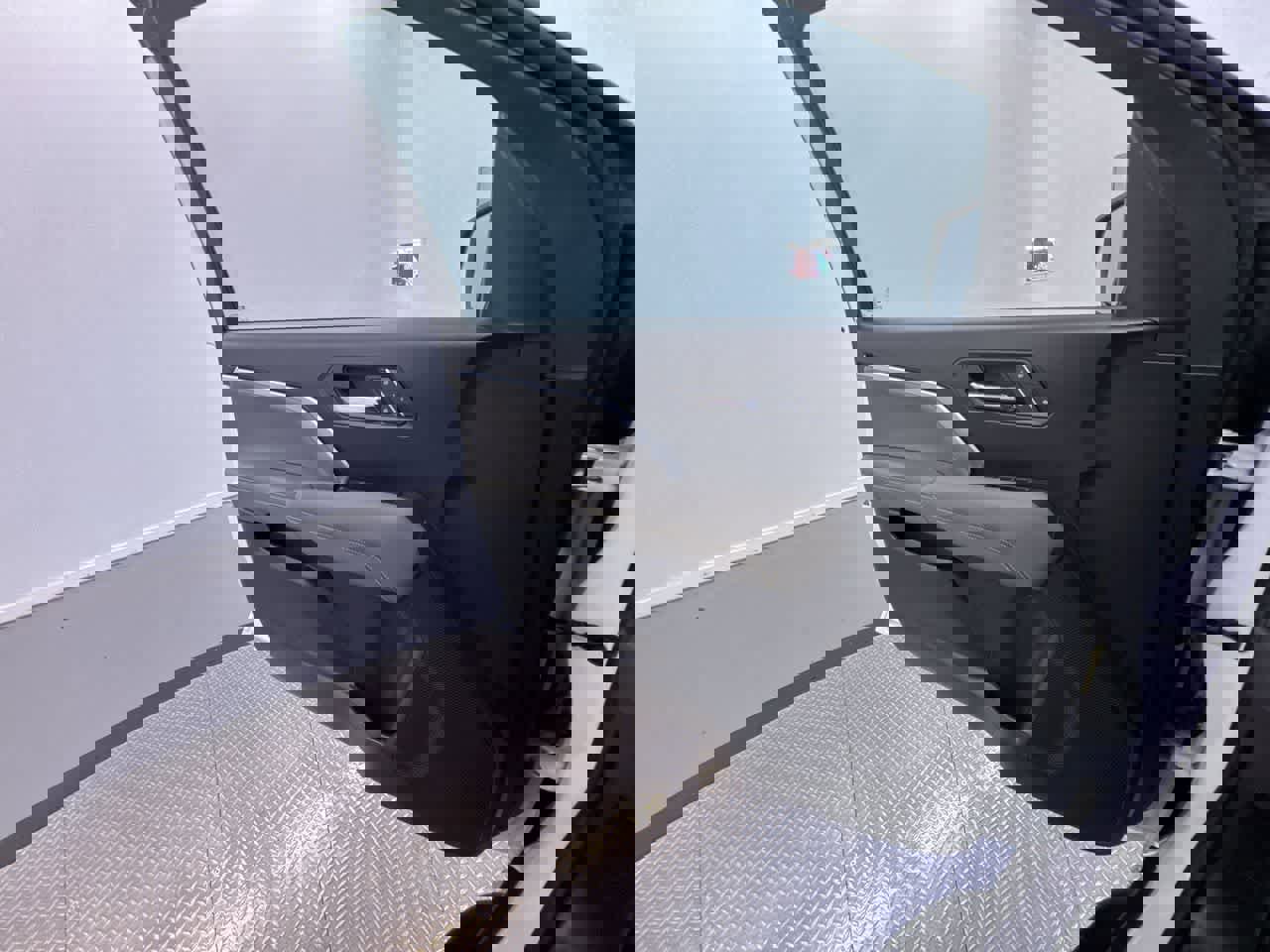 Used 2024 Chevrolet Colorado ZR2 w/ ZR2 Convenience Package III image 32