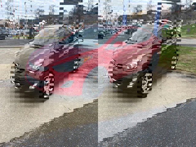 Used 2013 Hyundai Elantra GLS w/ Preferred Pkg image 1