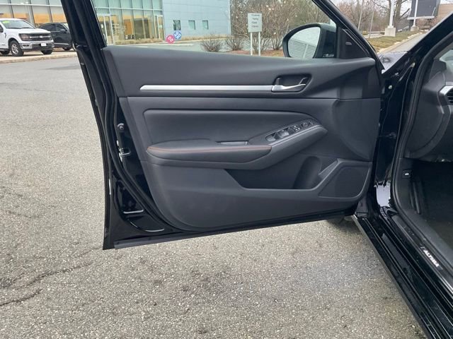 New 2026 Nissan Altima 2.5 SR image 10