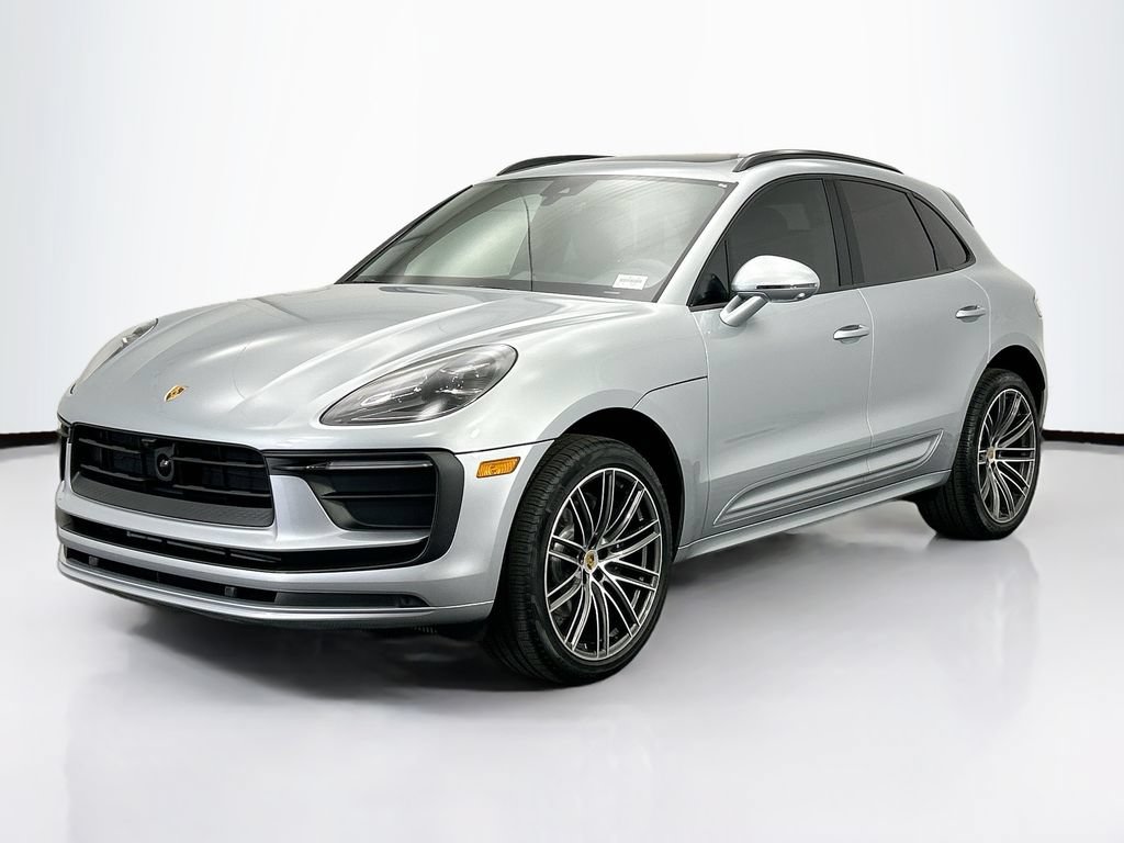 Used 2026 Porsche Macan AWD/4WD image 1