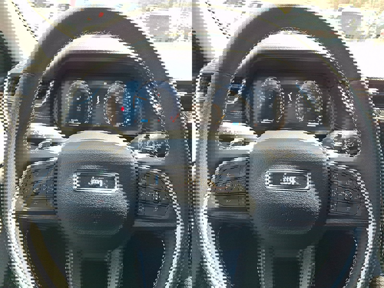 Used 2023 Jeep Grand Cherokee L Limited image 20