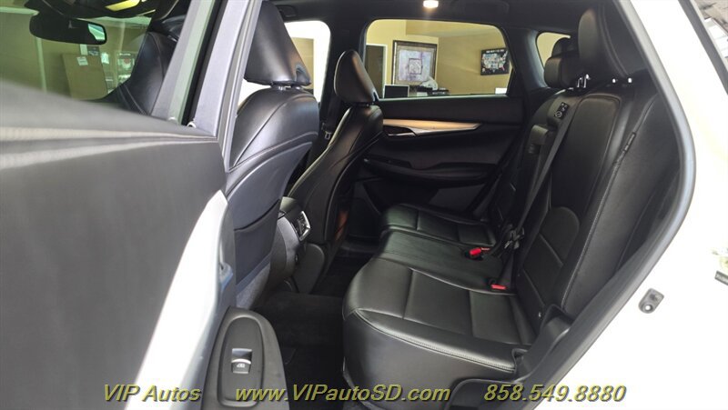 Used 2021 INFINITI QX50 Luxe w/ Appearance Package FWD image 17