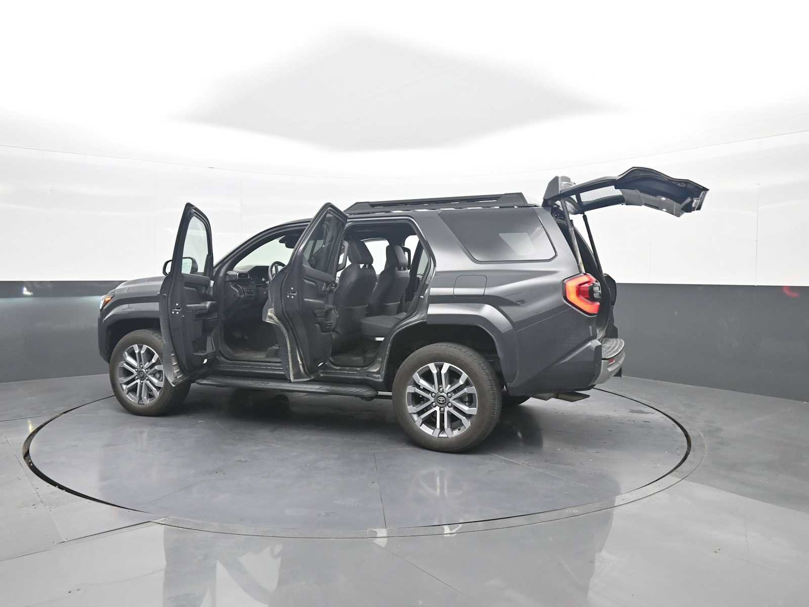 Used 2025 Toyota 4Runner Limited AWD/4WD image 49