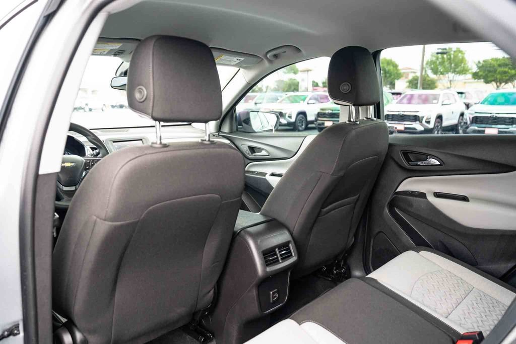 Used 2024 Chevrolet Equinox LS w/ Driver Confidence II Package FWD image 23
