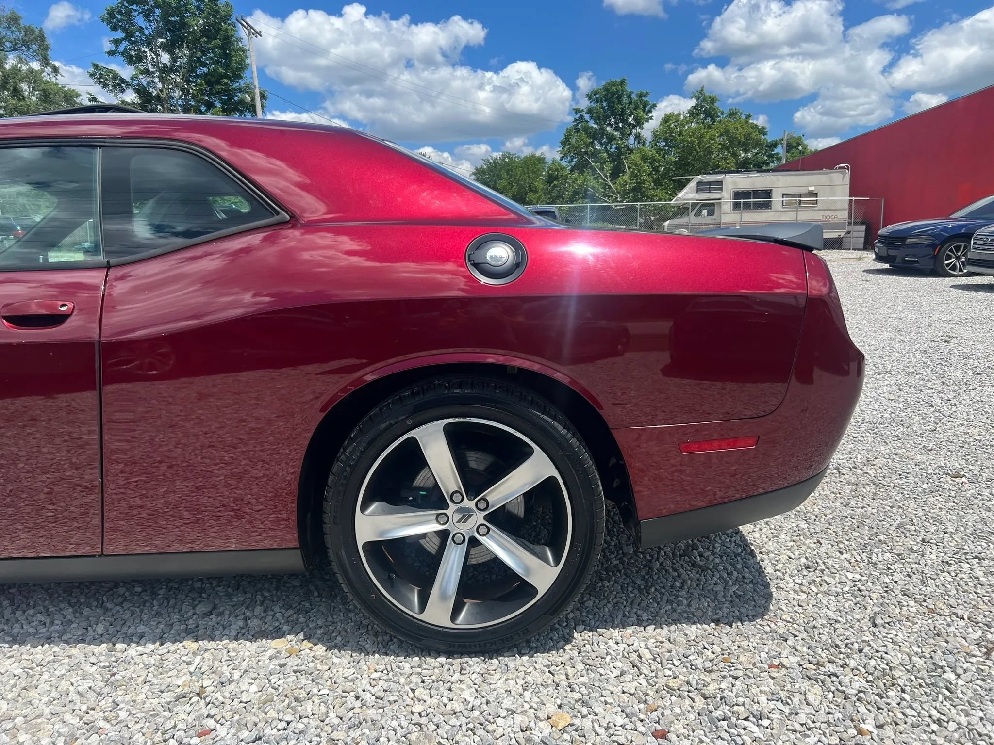 Used 2017 Dodge Challenger R/T RWD image 5