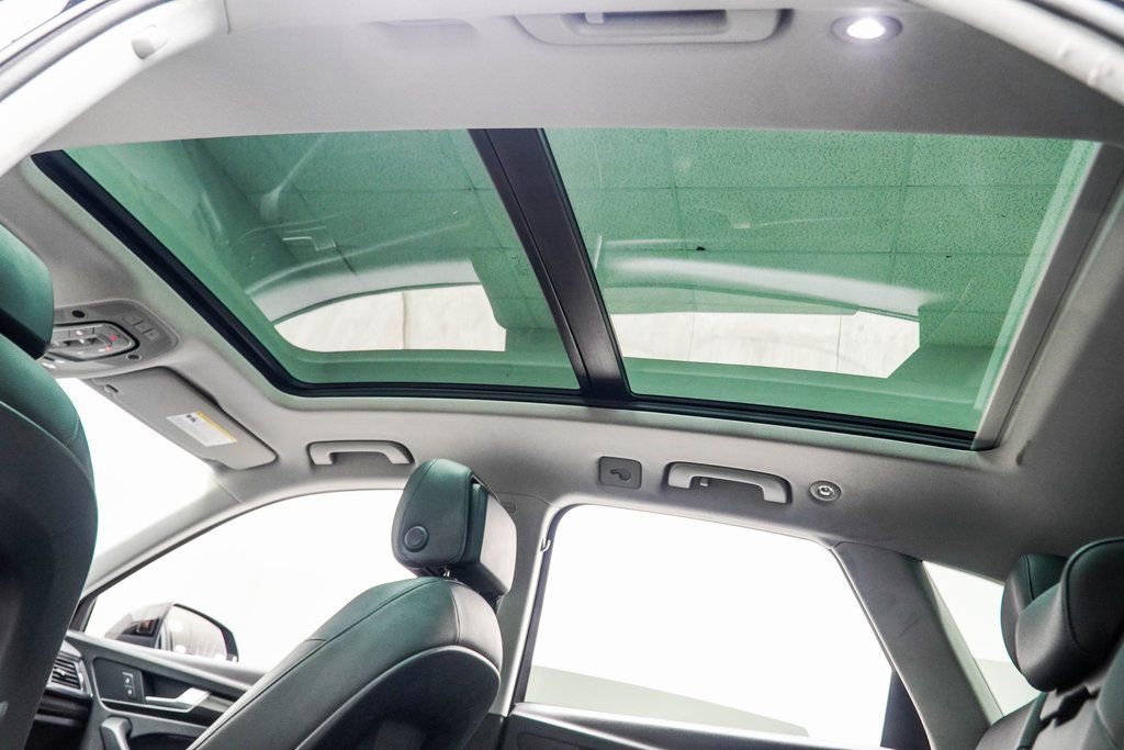 Used 2018 Audi Q5 2.0T Premium Plus w/ Premium Plus Package image 39