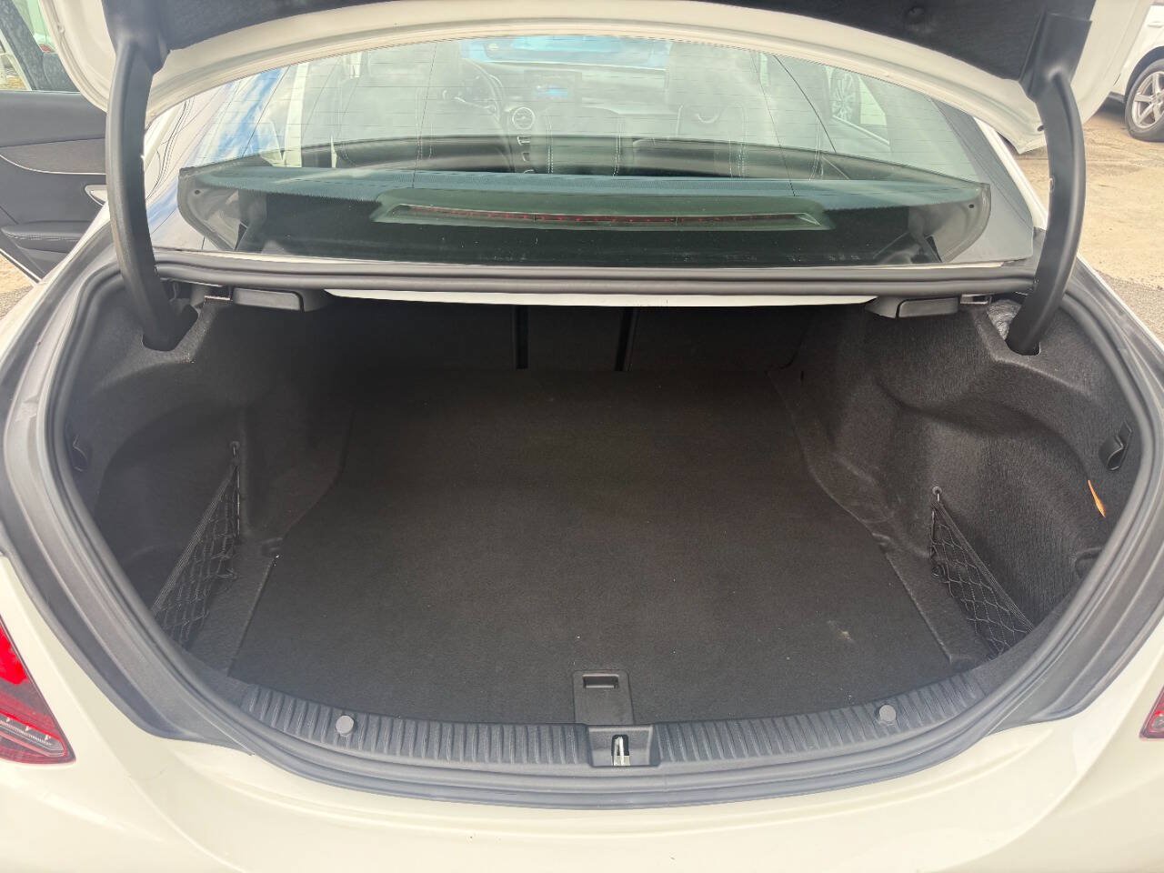 Used 2019 Mercedes-Benz C 300 4MATIC Sedan image 11