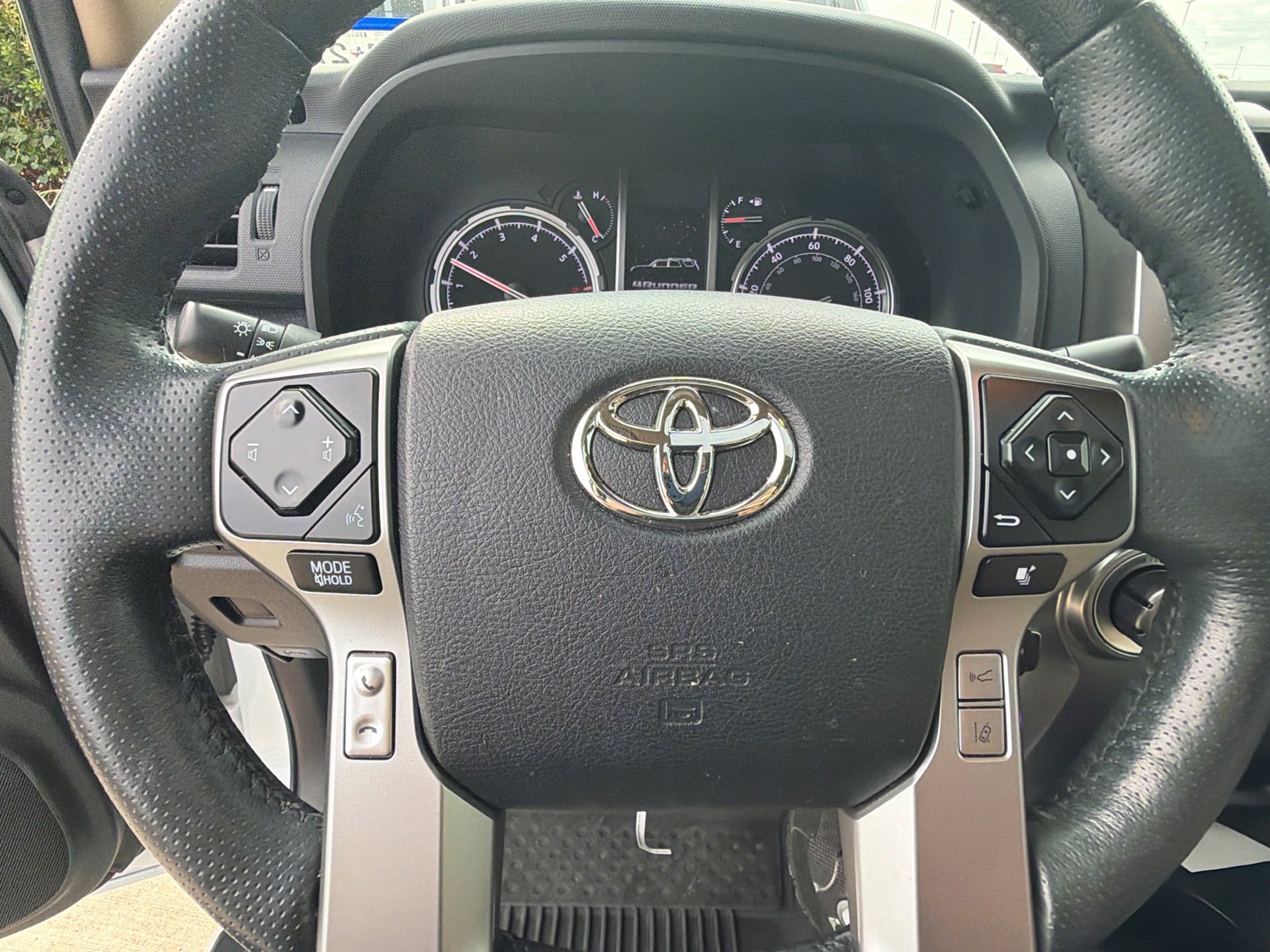 Used 2024 Toyota 4Runner Limited AWD/4WD image 16