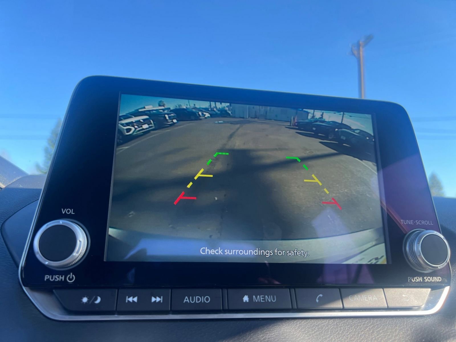 Used 2025 Nissan Sentra SV image 17