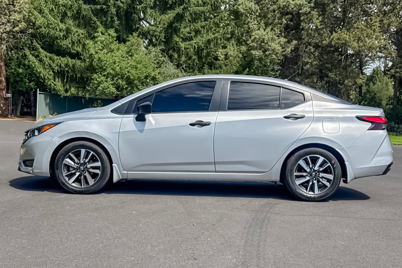 Used 2024 Nissan Versa S w/ S Plus Package FWD image 8