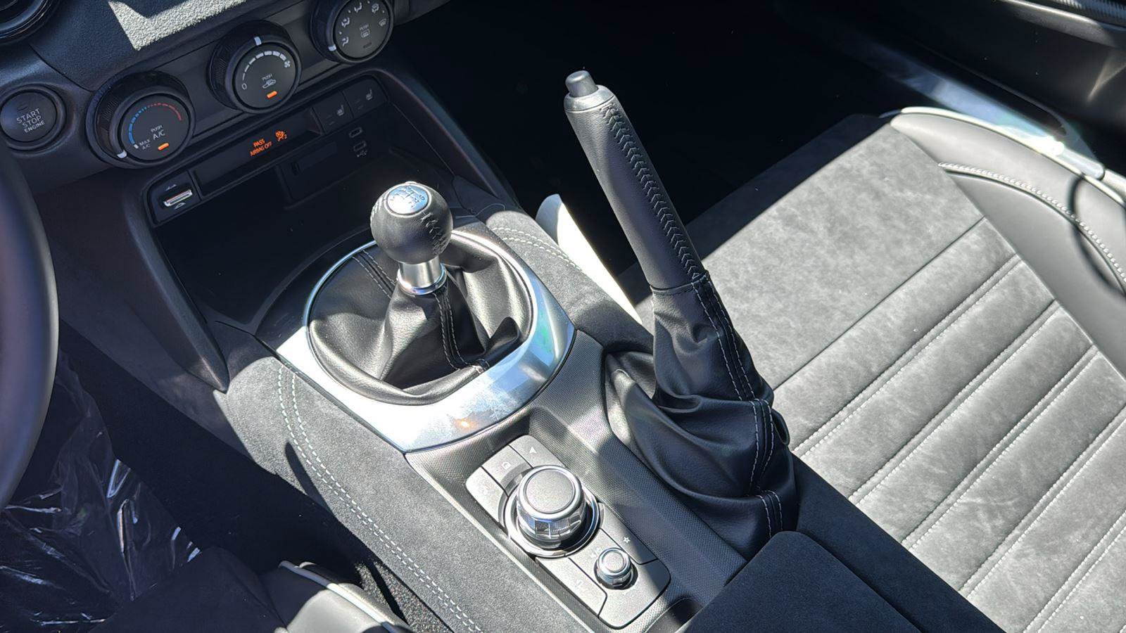 New 2026 MAZDA MX-5 Miata RF Club w/ Interior Package RWD image 18