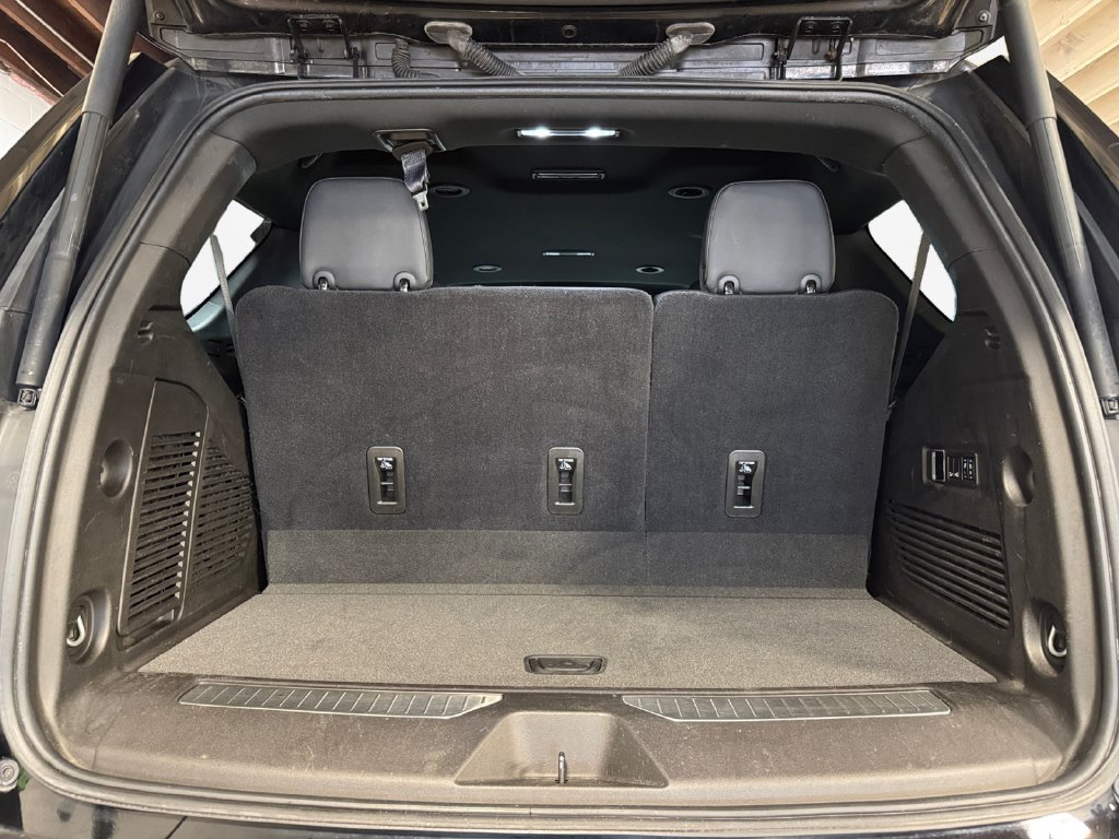 Used 2021 Chevrolet Tahoe RST w/ Luxury Package AWD/4WD image 25