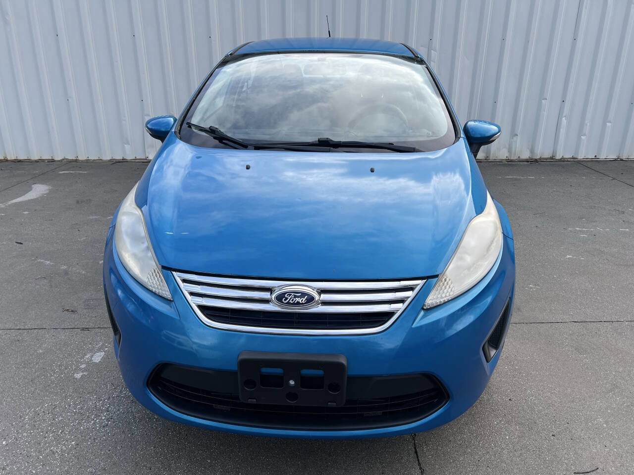 Used 2013 Ford Fiesta SE FWD image 8