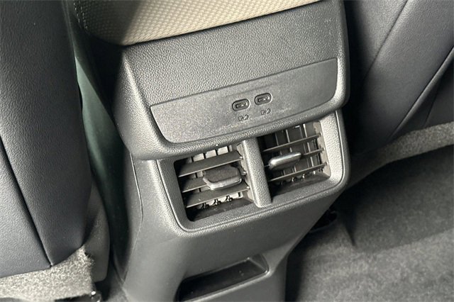 New 2026 Chevrolet Equinox LT w/ Convenience Package II image 17