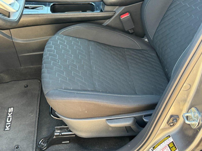 Used 2023 Nissan Kicks SV FWD image 22