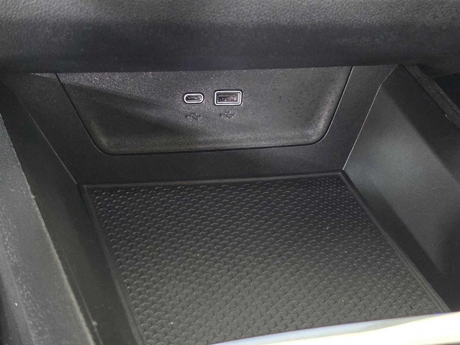 Used 2025 Chevrolet Equinox LT image 28