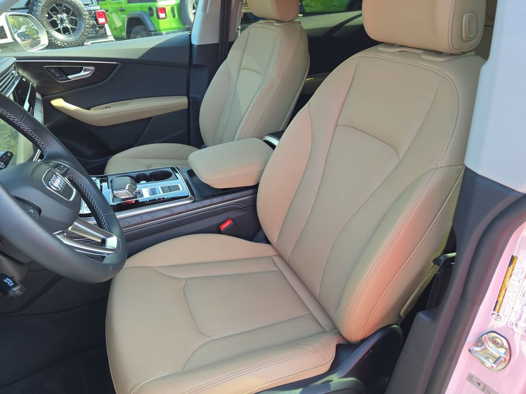 Used 2025 Audi Q8 Premium Plus w/ Premium Plus Package image 15