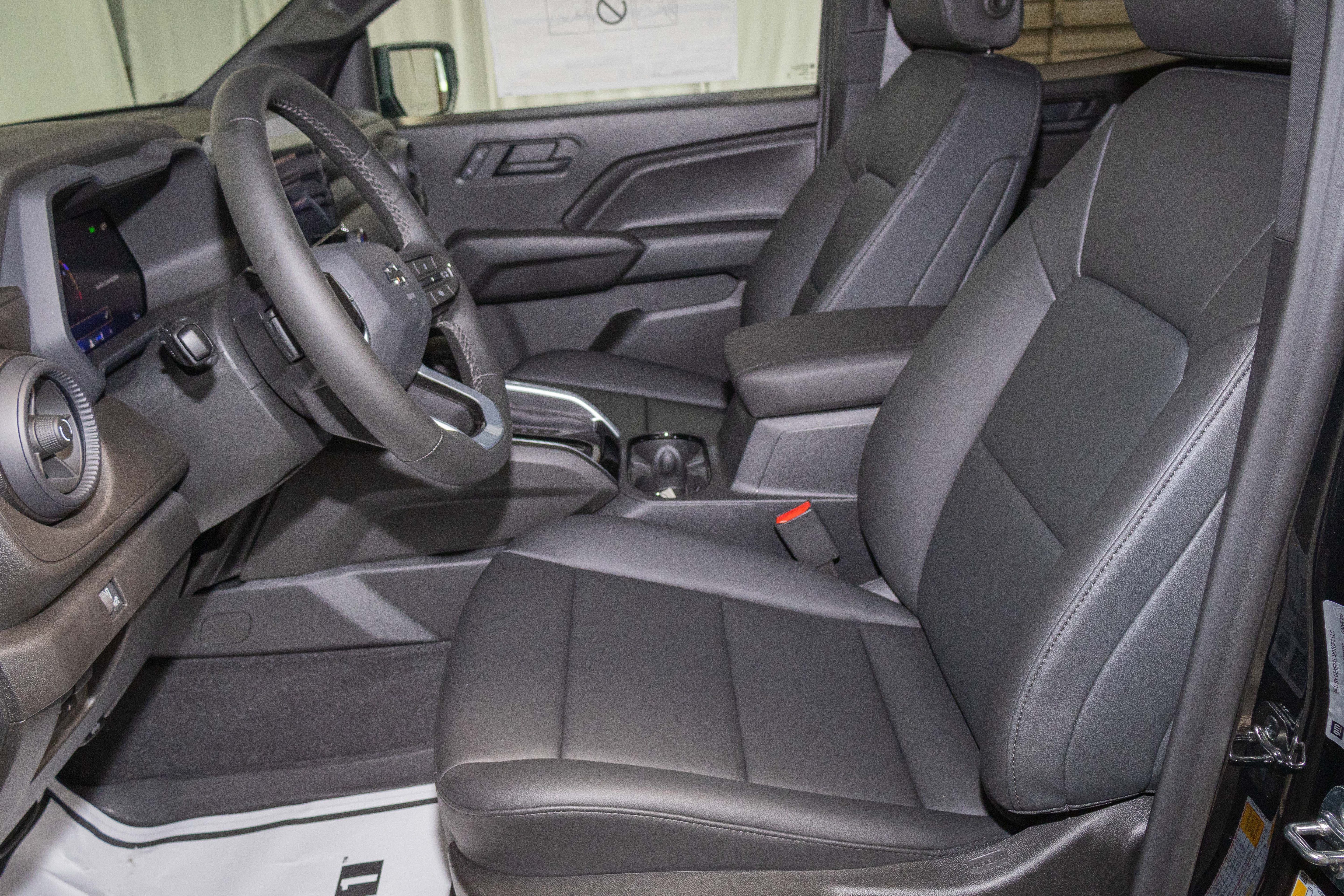 New 2026 Chevrolet Colorado Trail Boss AWD/4WD image 12
