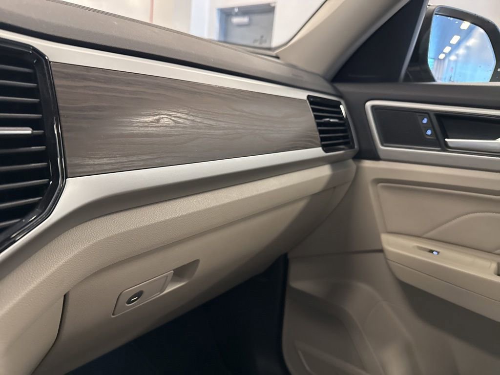 Used 2022 Volkswagen Atlas SE image 28