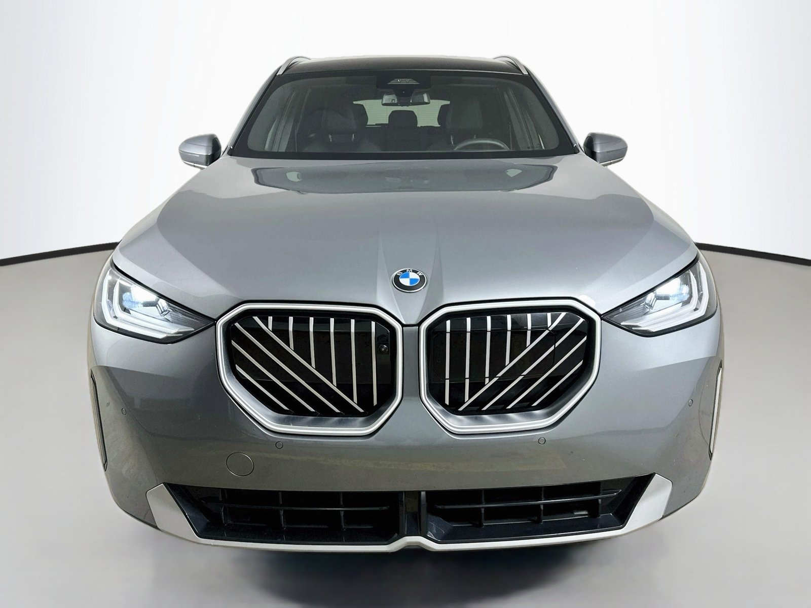 Used 2026 BMW X3 xDrive30i w/ Premium Package AWD/4WD image 2