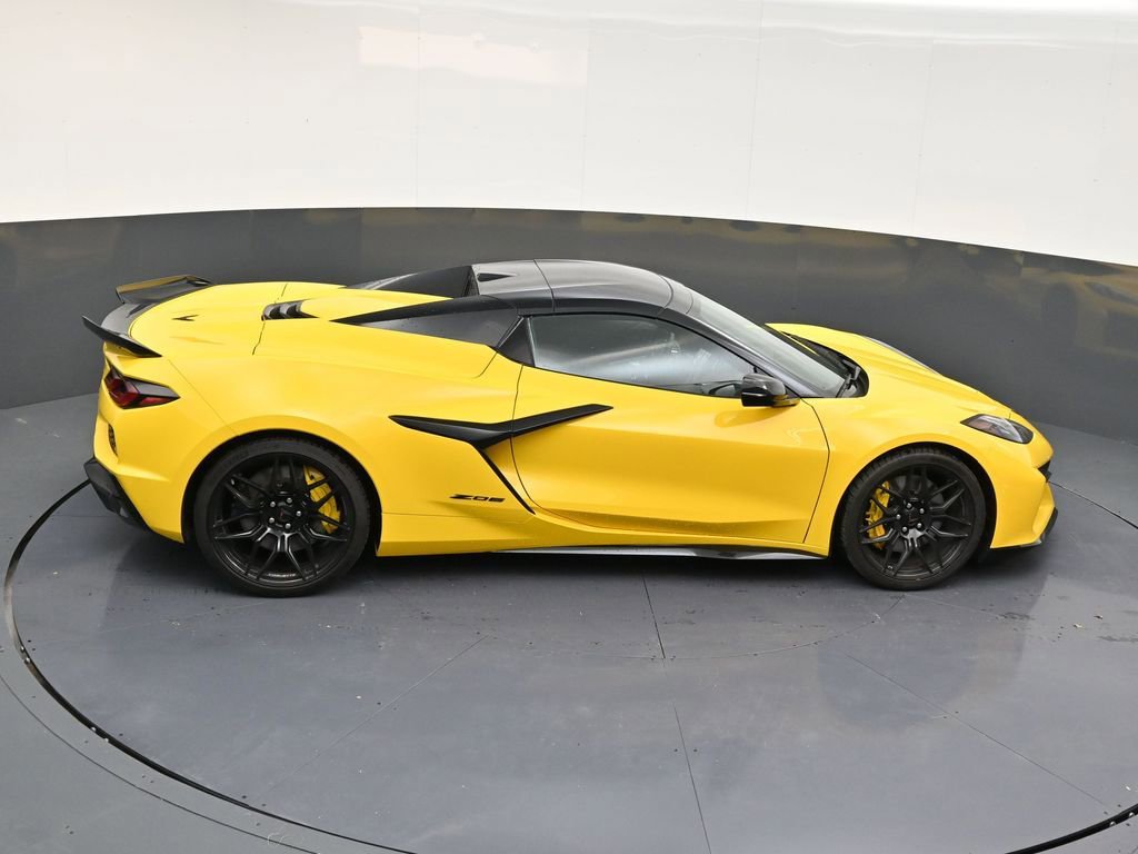 Used 2026 Chevrolet Corvette Z06 image 17