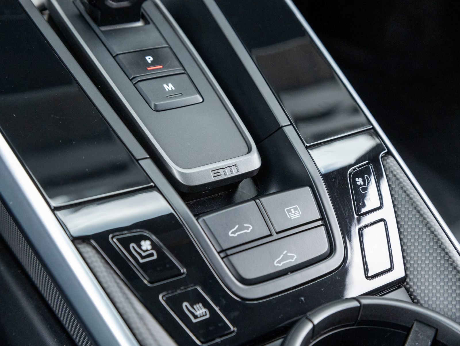 Certified 2022 Porsche 911 Turbo S AWD/4WD image 29