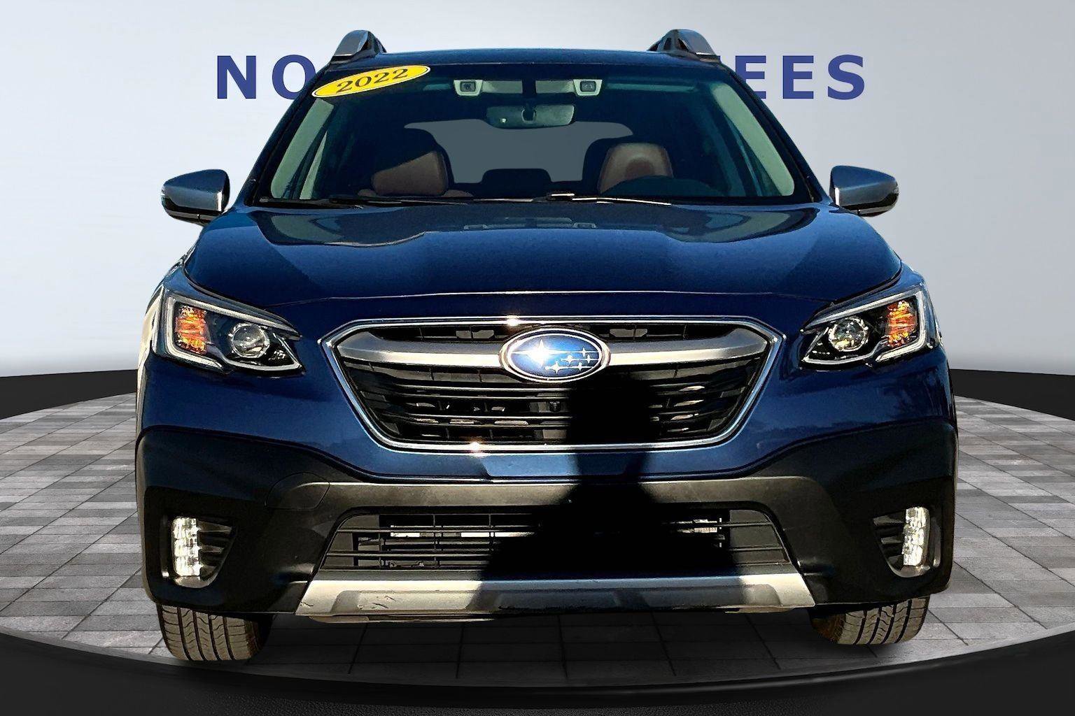 Used 2022 Subaru Outback Touring XT AWD/4WD image 2