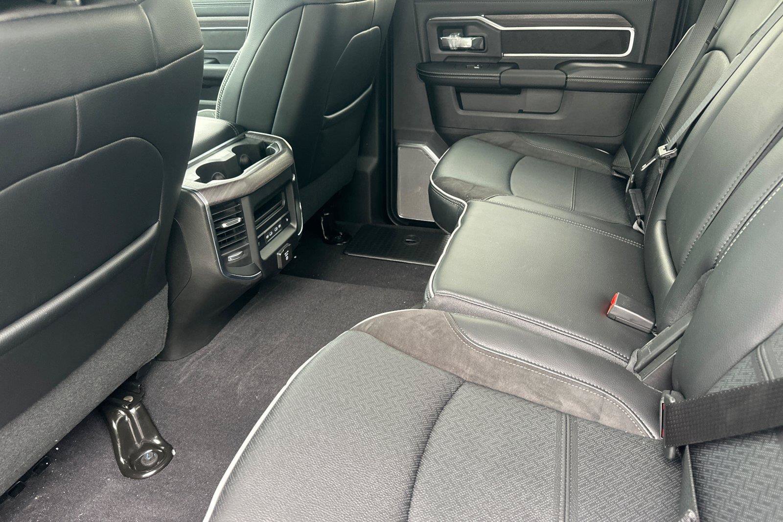 New 2027 RAM 3500 Laramie AWD/4WD image 11