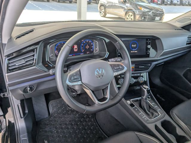 Used 2023 Volkswagen Jetta SEL FWD image 9
