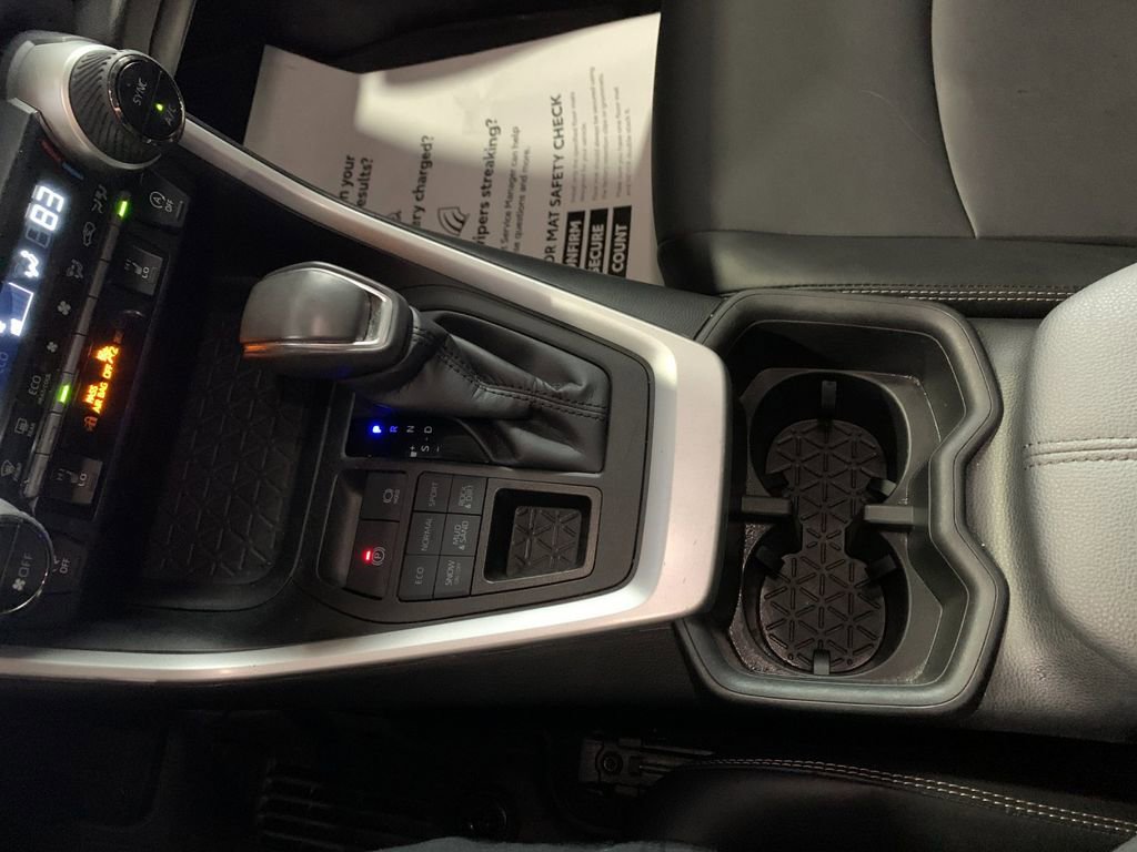 Used 2023 Toyota RAV4 XLE Premium image 25