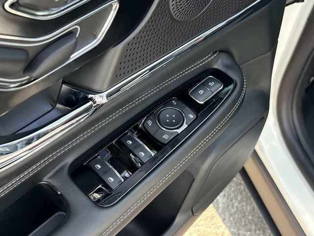 New 2025 Lincoln Corsair Grand Touring w/ Rear Removable Package Tray image 22