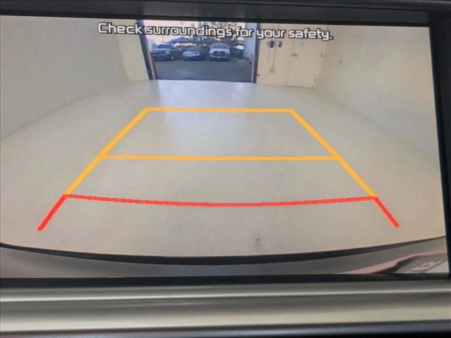 Used 2020 Kia Optima SE image 12