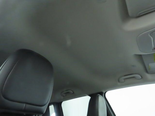 Used 2022 Jeep Renegade Trailhawk AWD/4WD image 19