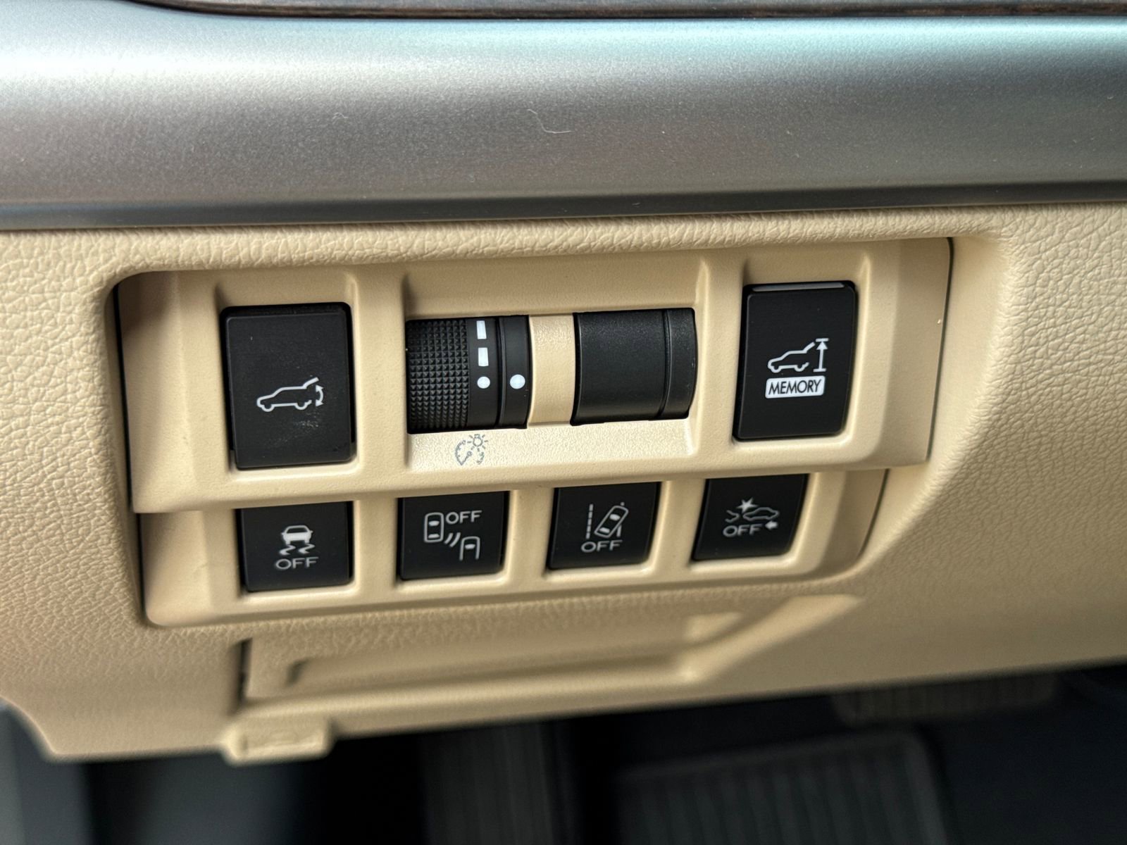 Used 2018 Subaru Outback 3.6R Limited image 17