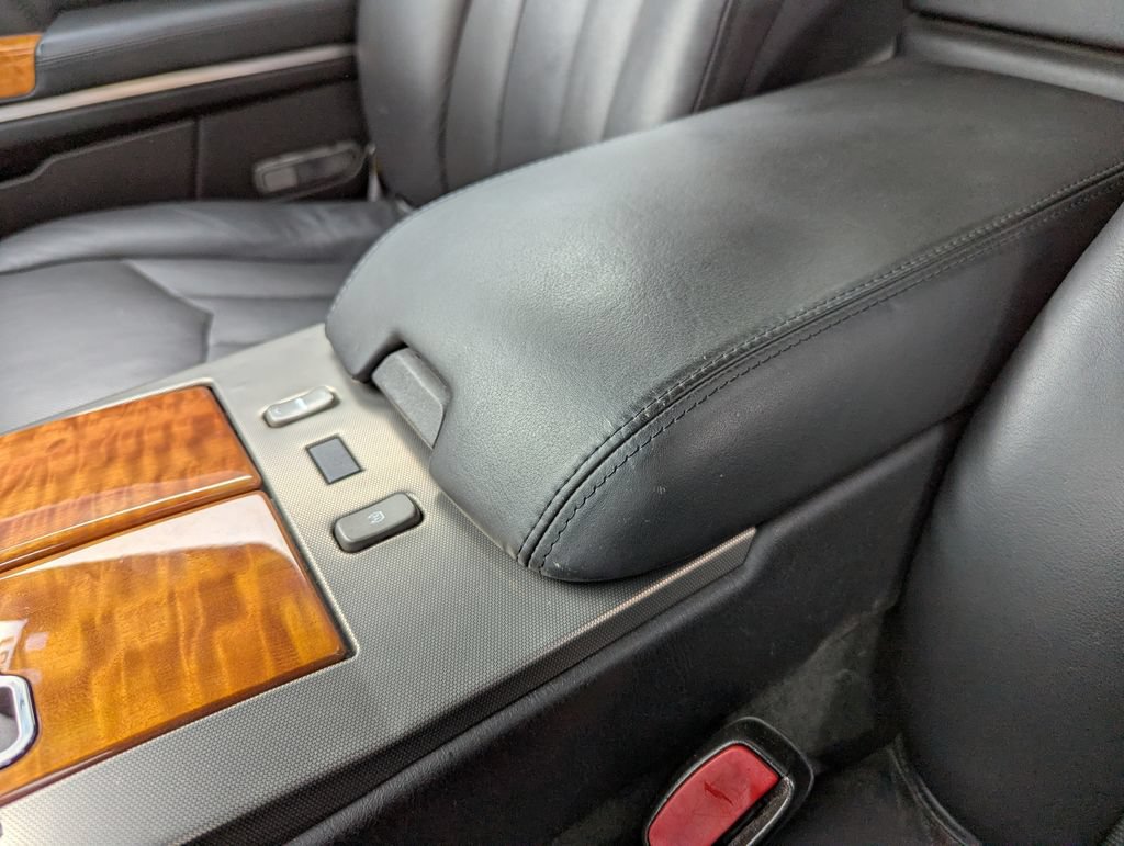 Used 2004 Cadillac XLR RWD image 29