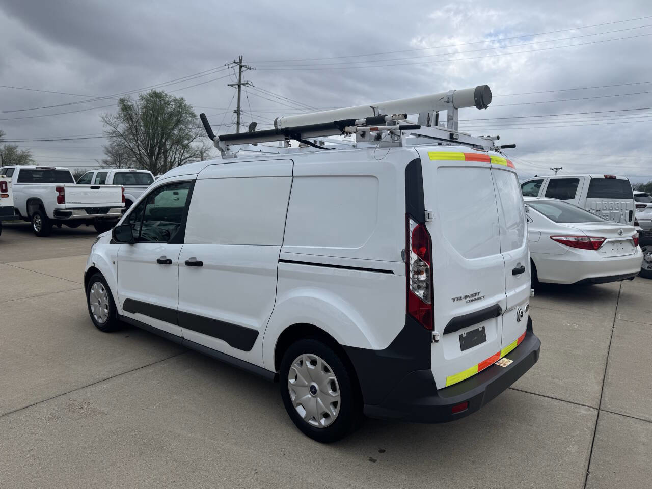 Used 2016 Ford Transit Connect XL image 8