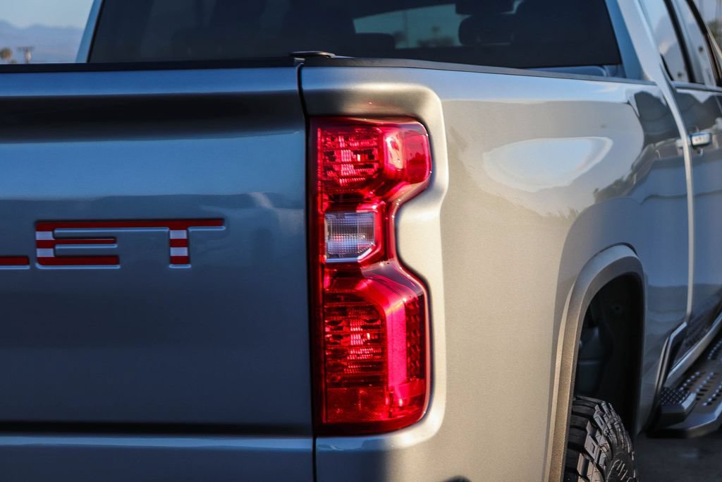 Used 2026 Chevrolet Silverado 3500 LT AWD/4WD image 10