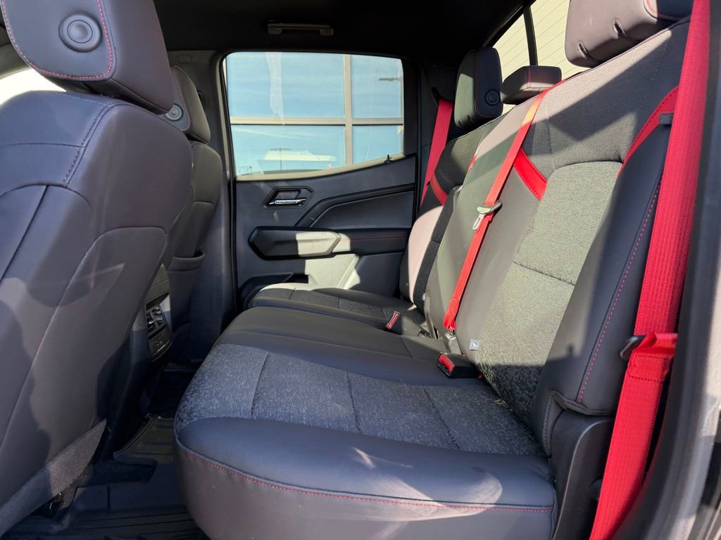 Used 2024 Chevrolet Colorado Z71 w/ Z71 Convenience Package 2 image 22