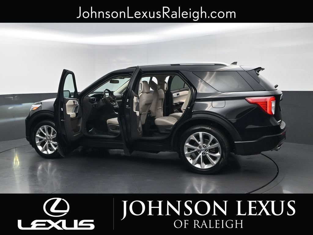 Used 2023 Ford Explorer Platinum w/ Technology Package AWD/4WD image 38