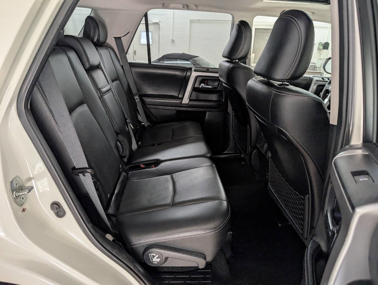 Used 2017 Toyota 4Runner Limited AWD/4WD image 17