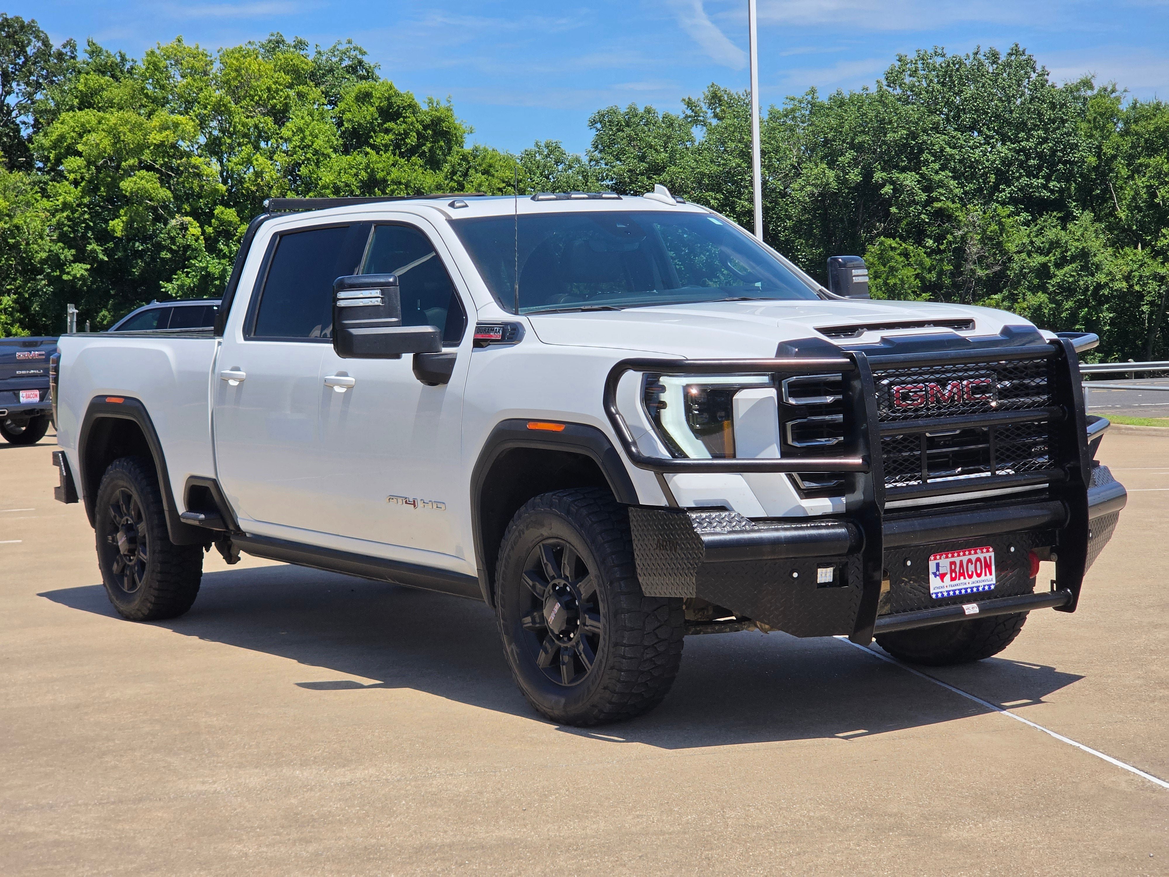 Used 2025 GMC Sierra 2500 AT4 w/ AT4 Premium Plus Package AWD/4WD image 11