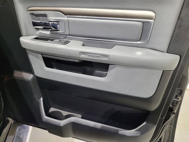 Used 2018 RAM 1500 Classic SLT w/ Luxury Group image 47