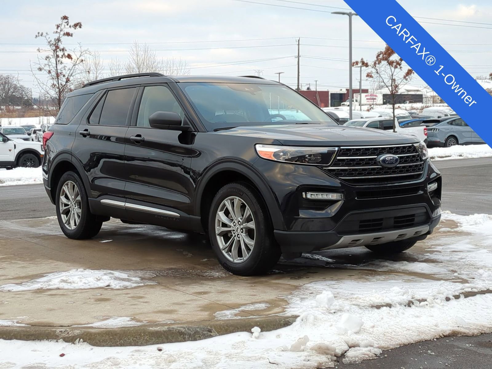 Used 2023 Ford Explorer XLT w/ Equipment Group 202A image 10