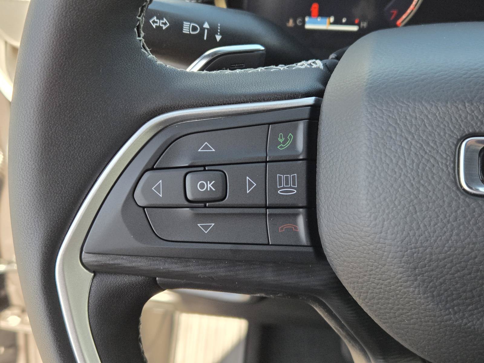 New 2026 Jeep Grand Cherokee Laredo X RWD image 16