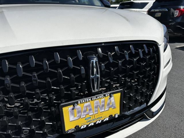 Certified 2023 Lincoln Corsair Reserve w/ Equipment Group 201A AWD/4WD image 10