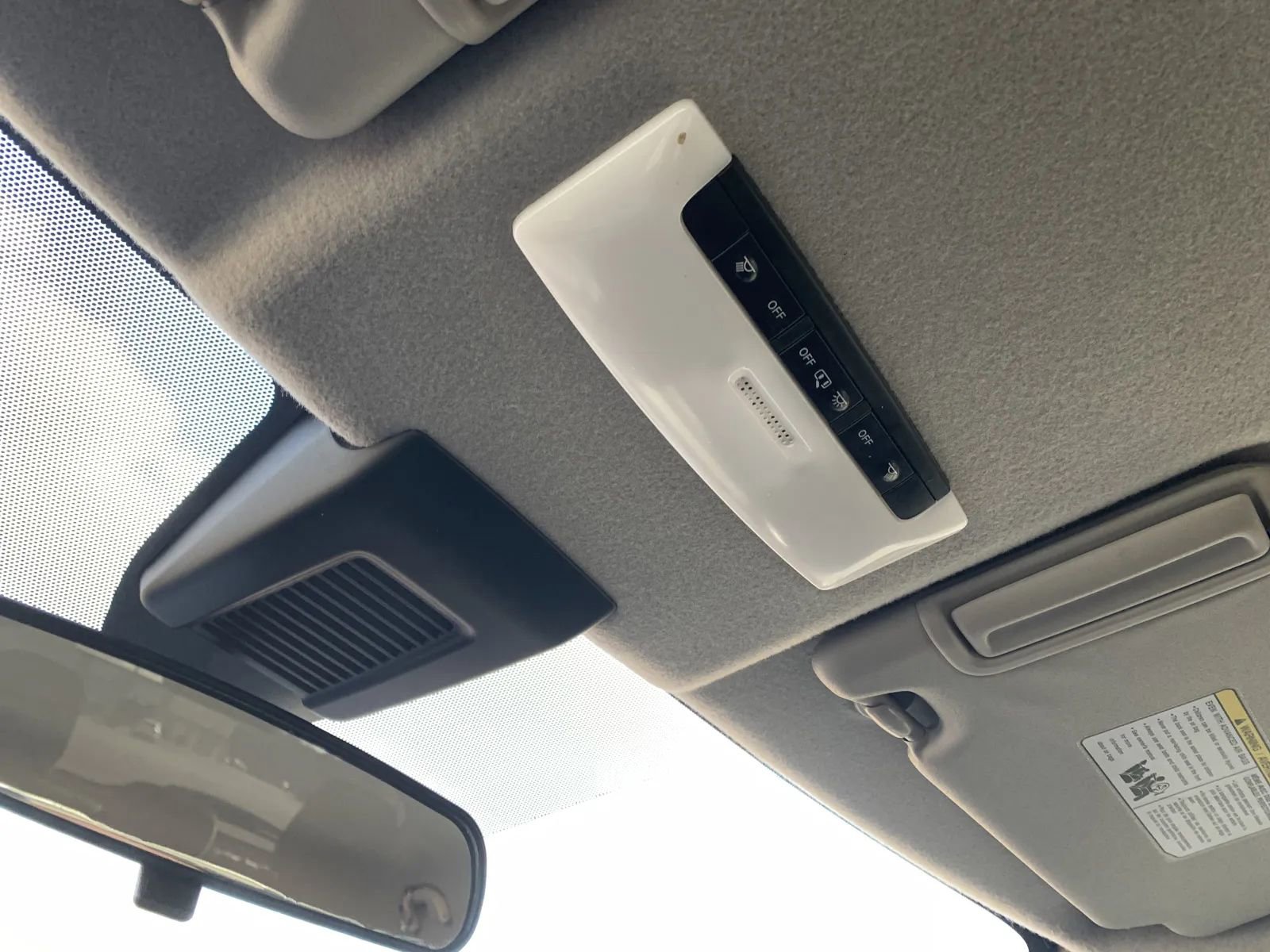 Used 2021 Nissan Kicks SR w/ Exterior Package FWD image 20