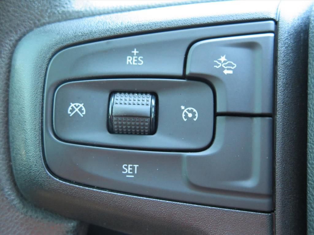 Used 2022 Chevrolet Silverado 1500 Custom image 13